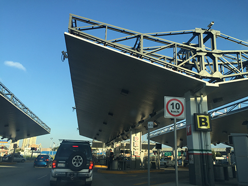 I was driving behind Bill's car to get down to La Bufadora.